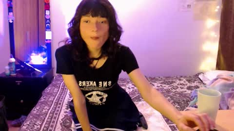 rachel_garden2 online show from November 15, 2025, 4:10 am