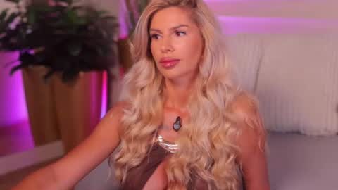 Snapshot of rachel_quinn_ chatting on July 9, 2026, 3:43 am rachel_quinn_ online show from July 9, 2026, 3:43 am