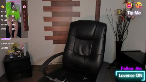 Snapshot of racheladamsxx25 chatting on November 3, 2025, 12:17 pm Call me rachel online show from November 3, 2025, 12:17 pm