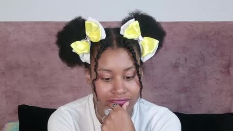 Snapshot of rachelannxd chatting on May 19, 2026, 1:39 pm RachelAnn online show from May 19, 2026, 1:39 pm
