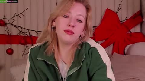 RachelCart online show from December 19, 2025, 3:13 am