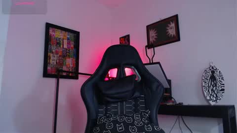 rachell_420 online show from May 2, 2026, 2:44 pm