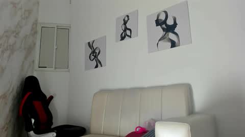 Snapshot of rachell_owen chatting on October 12, 2025, 10:03 am rachell_owen online show from October 12, 2025, 10:03 am