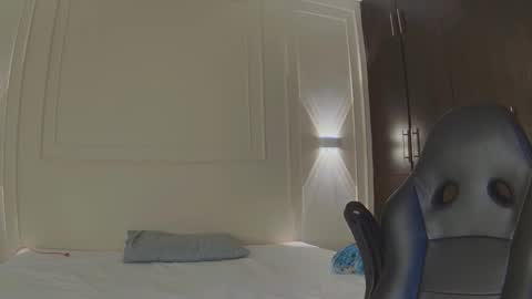 Snapshot of rachell_owen chatting on December 23, 2025, 5:05 am rachell_owen online show from December 23, 2025, 5:05 am