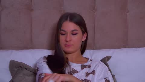 Snapshot of rachellsimpson chatting on January 17, 2025, 3:55 am RachellSimpson online show from January 17, 2025, 3:55 am