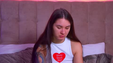 Snapshot of rachellsimpson chatting on January 22, 2025, 6:31 pm RachellSimpson online show from January 22, 2025, 6:31 pm