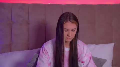 Snapshot of rachellsimpson chatting on February 27, 2025, 6:09 pm RachellSimpson online show from February 27, 2025, 6:09 pm