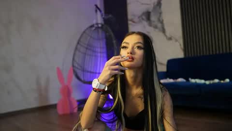 Snapshot of rachelravee chatting on April 7, 2026, 4:24 am Ann online show from April 7, 2026, 4:24 am
