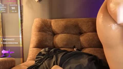 Snapshot of rachelruizz chatting on December 16, 2025, 8:03 pm RACHEL online show from December 16, 2025, 8:03 pm