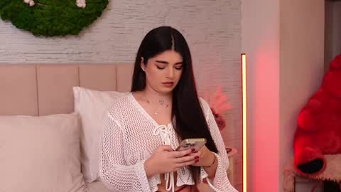 RachelSwaan online show from December 10, 2024, 4:34 am