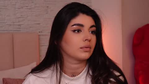 RachelSwaan online show from January 17, 2025, 9:39 am