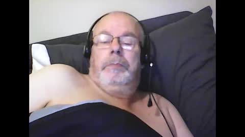 Snapshot of rader50 chatting on November 17, 2025, 6:52 am rader50 online show from November 17, 2025, 6:52 am