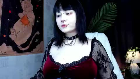 Snapshot of radiant_lane chatting on December 19, 2025, 6:42 am radiant_lane online show from December 19, 2025, 6:42 am