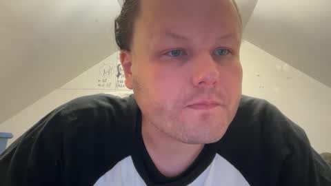 Snapshot of raeganv chatting on February 12, 2026, 11:16 am raeganv online show from February 12, 2026, 11:16 am