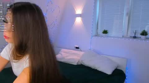 Snapshot of raevella chatting on June 21, 2026, 8:28 am Rachel online show from June 21, 2026, 8:28 am