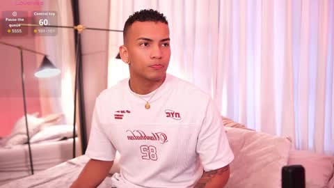 rafa_cruz online show from April 25, 2026, 12:19 pm