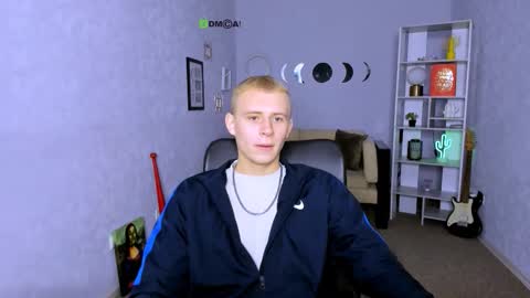 Snapshot of rafael_bien chatting on November 20, 2025, 7:08 am rafael online show from November 20, 2025, 7:08 am