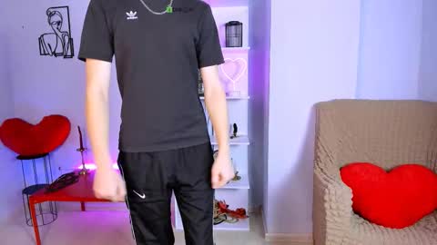 Snapshot of rafael_bien chatting on November 21, 2025, 7:18 am rafael online show from November 21, 2025, 7:18 am