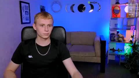 Snapshot of rafael_bien chatting on July 6, 2026, 3:03 pm rafael online show from July 6, 2026, 3:03 pm