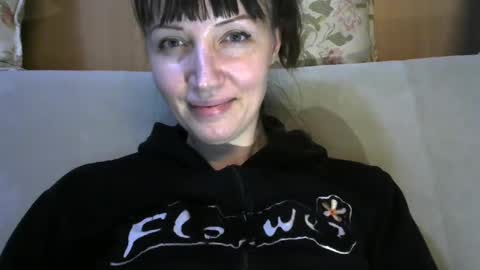 Rafaella online show from March 4, 2025, 6:18 pm