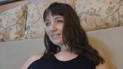 Rafaella online show from November 16, 2025, 11:21 pm