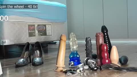 Snapshot of rafaslave chatting on February 14, 2025, 4:15 am Rafa Slave online show from February 14, 2025, 4:15 am