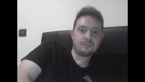 Snapshot of raffapelle49 chatting on May 18, 2026, 7:20 pm raffapelle49 online show from May 18, 2026, 7:20 pm