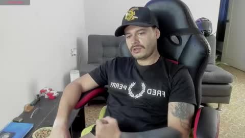 Snapshot of ragnar_lothbrok77 chatting on November 30, 2025, 5:06 pm ragnar_lothbrok77 online show from November 30, 2025, 5:06 pm