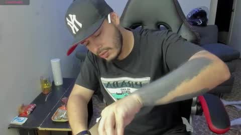 ragnar_lothbrok77 online show from April 29, 2026, 11:55 pm