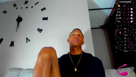 Snapshot of ragnarhot24 chatting on January 21, 2025, 8:52 am Andres H online show from January 21, 2025, 8:52 am