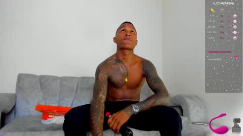 Snapshot of ragnarhot24 chatting on February 9, 2025, 8:54 am Andres H online show from February 9, 2025, 8:54 am