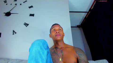 Snapshot of ragnarhot24 chatting on February 26, 2025, 8:59 am Andres H online show from February 26, 2025, 8:59 am