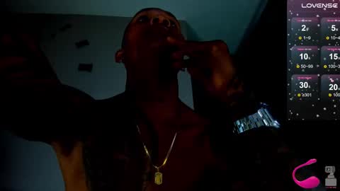 Snapshot of ragnarhot24 chatting on March 10, 2025, 7:42 am Andres H online show from March 10, 2025, 7:42 am