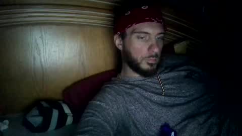 Snapshot of raidersman757 chatting on November 7, 2025, 9:04 pm hitman online show from November 7, 2025, 9:04 pm