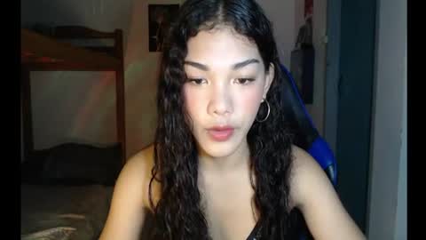 Snapshot of raiinddroopss chatting on July 26, 2026, 11:28 am moon online show from July 26, 2026, 11:28 am
