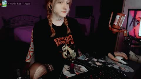 Snapshot of raiingurl chatting on June 5, 2026, 10:48 pm Kate online show from June 5, 2026, 10:48 pm