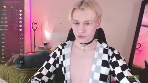 Snapshot of rainbow__salt chatting on January 2, 2025, 11:31 am Mike online show from January 2, 2025, 11:31 am