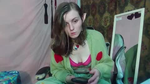 Snapshot of rainbowbitterbb chatting on November 22, 2025, 4:44 am RainbowBitterBB online show from November 22, 2025, 4:44 am