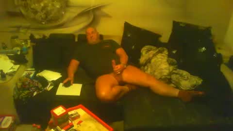 Snapshot of raintrops chatting on April 9, 2026, 8:47 pm raintrops online show from April 9, 2026, 8:47 pm