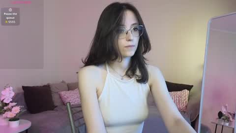 rainybella online show from May 2, 2026, 7:02 am