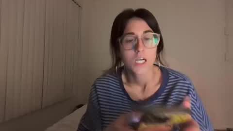 Ray Ray online show from February 26, 2026, 4:44 am