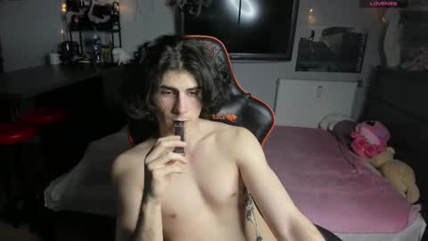 Snapshot of rakimaru chatting on November 10, 2025, 4:17 pm kirill online show from November 10, 2025, 4:17 pm