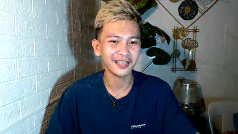 Snapshot of ralfhuge24 chatting on May 11, 2026, 6:41 am ralfhuge24 online show from May 11, 2026, 6:41 am