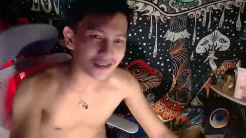 Snapshot of ralfhuge24 chatting on May 28, 2026, 4:15 pm ralfhuge24 online show from May 28, 2026, 4:15 pm