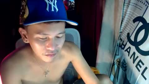 Snapshot of ralfhuge24 chatting on June 22, 2026, 1:52 pm ralfhuge24 online show from June 22, 2026, 1:52 pm
