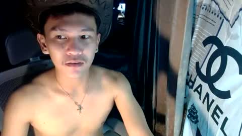 Snapshot of ralfhuge24 chatting on July 1, 2026, 10:17 am ralfhuge24 online show from July 1, 2026, 10:17 am