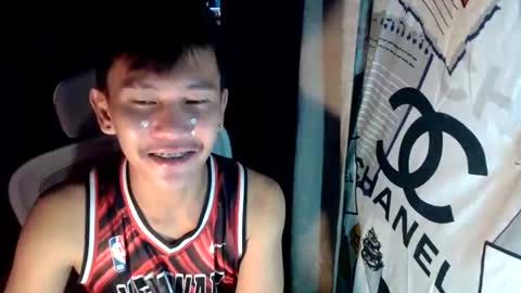 Snapshot of ralfhuge24 chatting on July 5, 2026, 12:56 pm ralfhuge24 online show from July 5, 2026, 12:56 pm