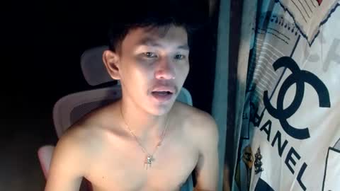 Snapshot of ralfhuge24 chatting on July 10, 2026, 8:29 am ralfhuge24 online show from July 10, 2026, 8:29 am
