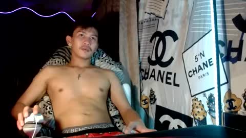 Snapshot of ralfhuge24 chatting on July 15, 2026, 10:20 am ralfhuge24 online show from July 15, 2026, 10:20 am