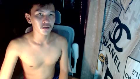 Snapshot of ralfhuge24 chatting on July 17, 2026, 12:17 am ralfhuge24 online show from July 17, 2026, 12:17 am